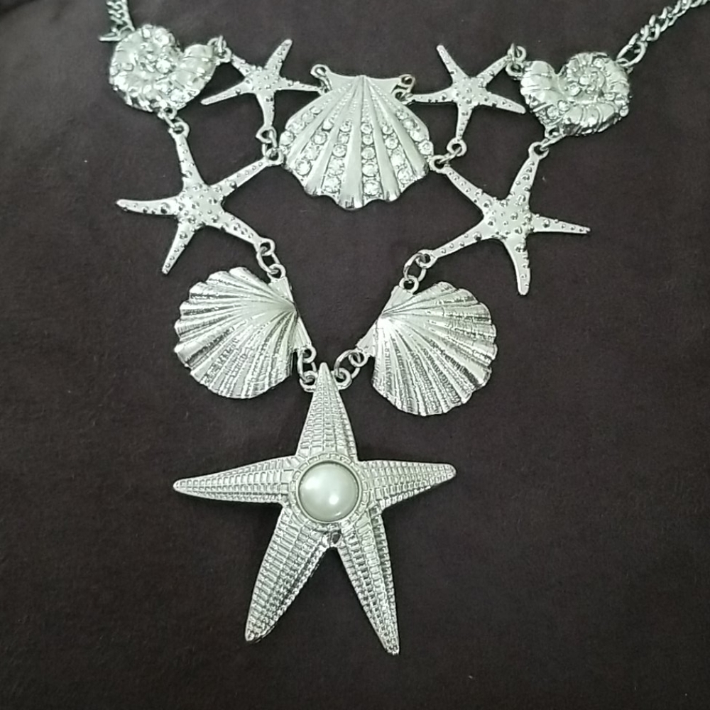 Necklace and earrings